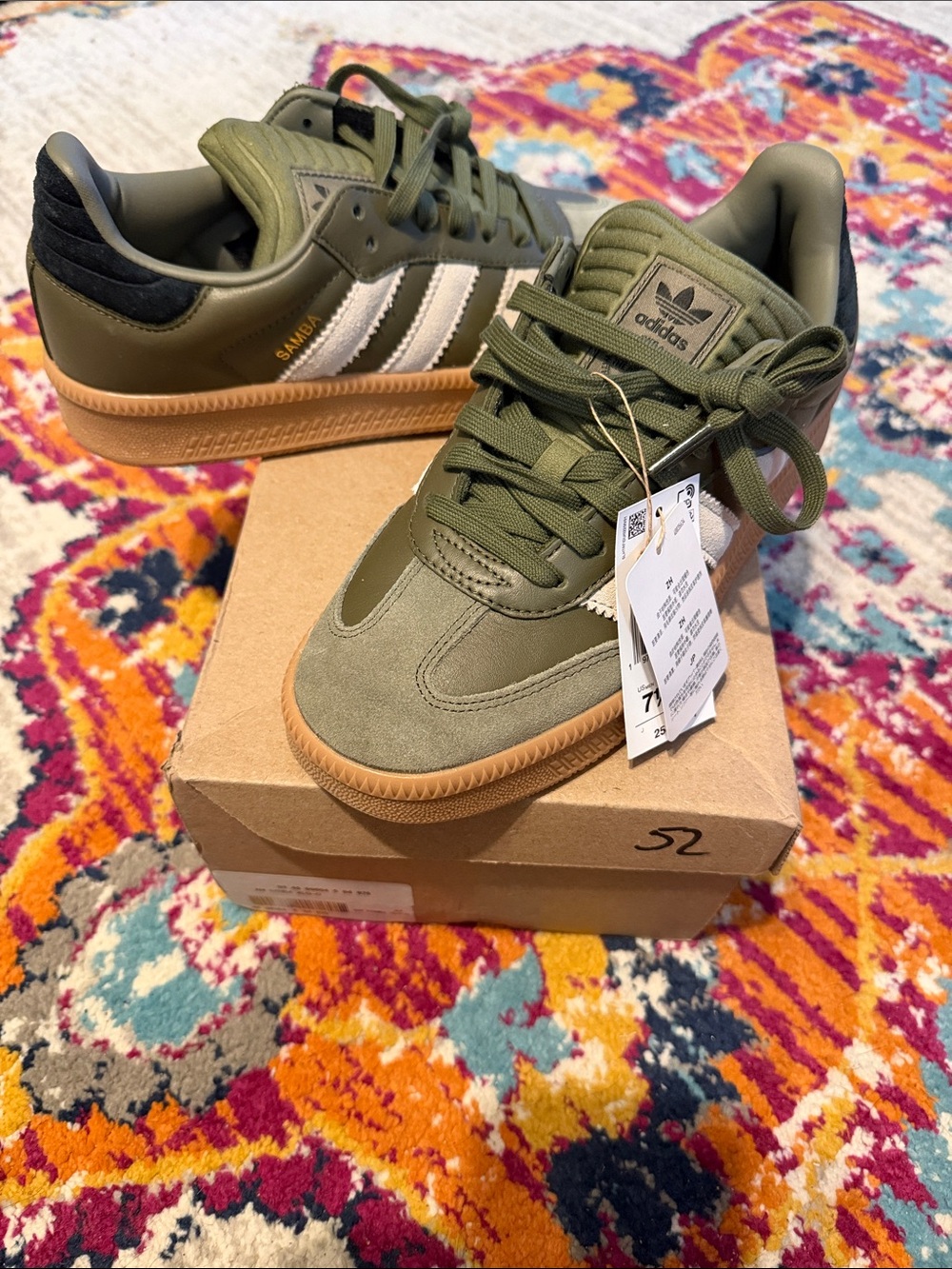 Samba Sneakers in Olive Green